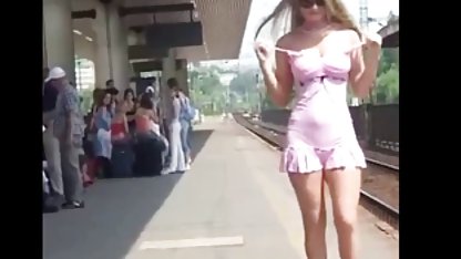 Ia ingin bekerja di wajahnya, Wanita muda, bigo live jepang hot